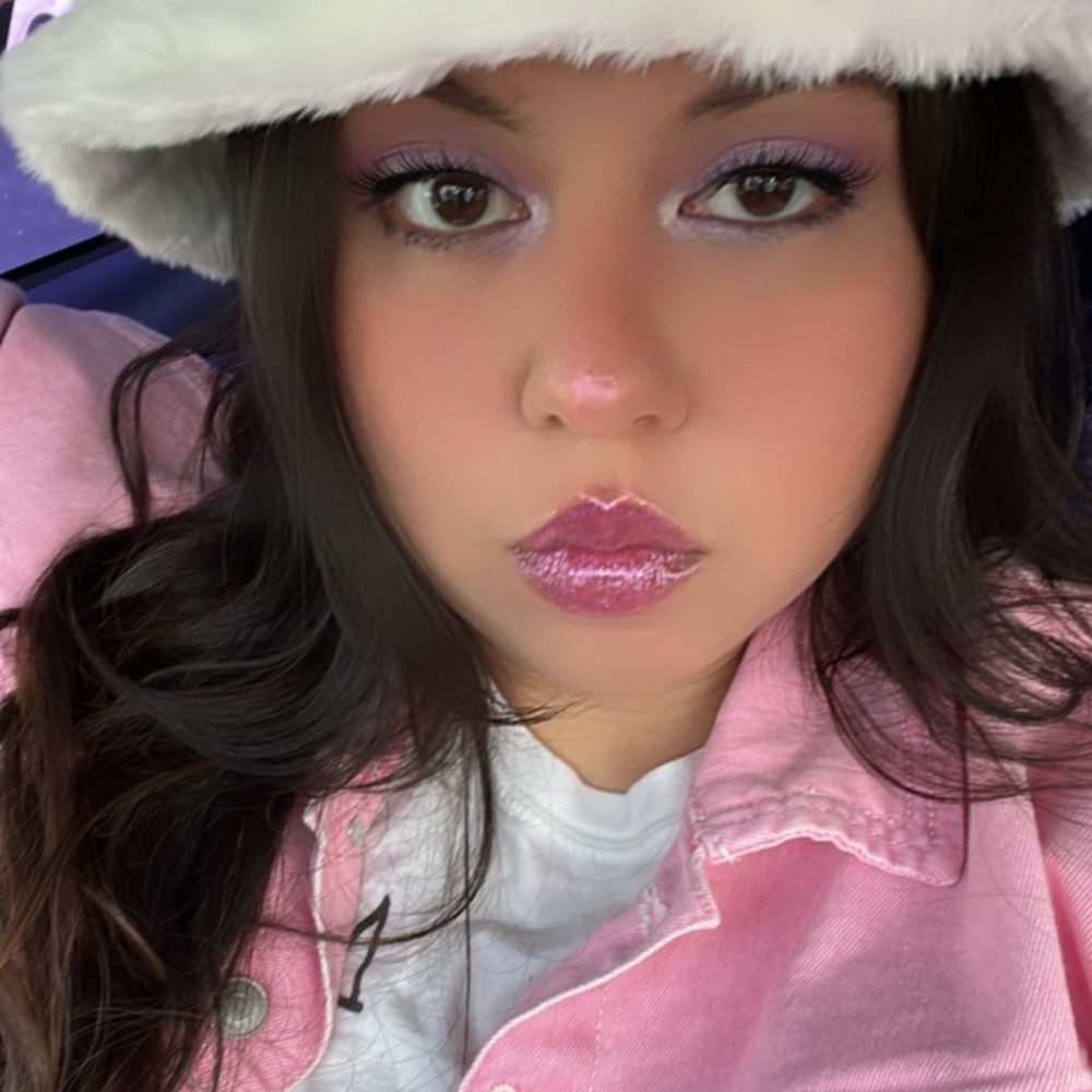 Meet your Posher, Vanessa